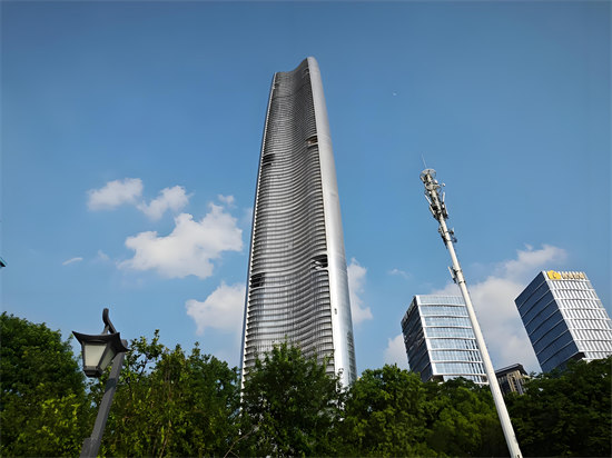 2023年中国高层建筑竣工量破纪录，占比全球总量54.25%