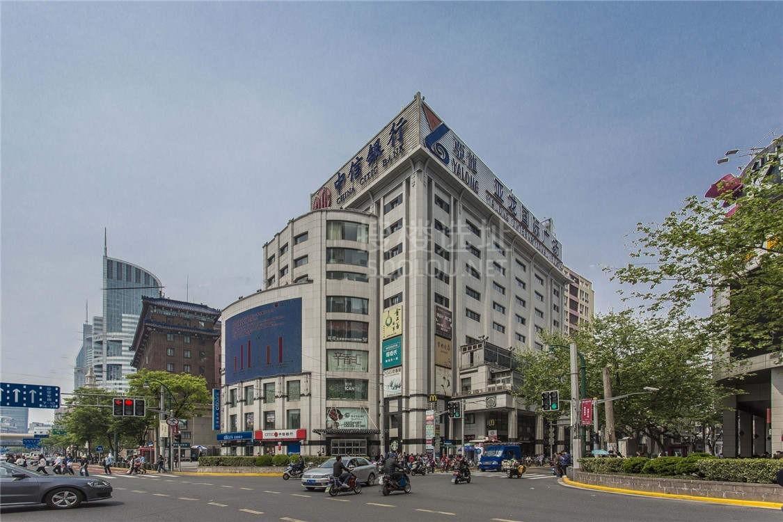 亚龙国际广场800平米办公室出租
