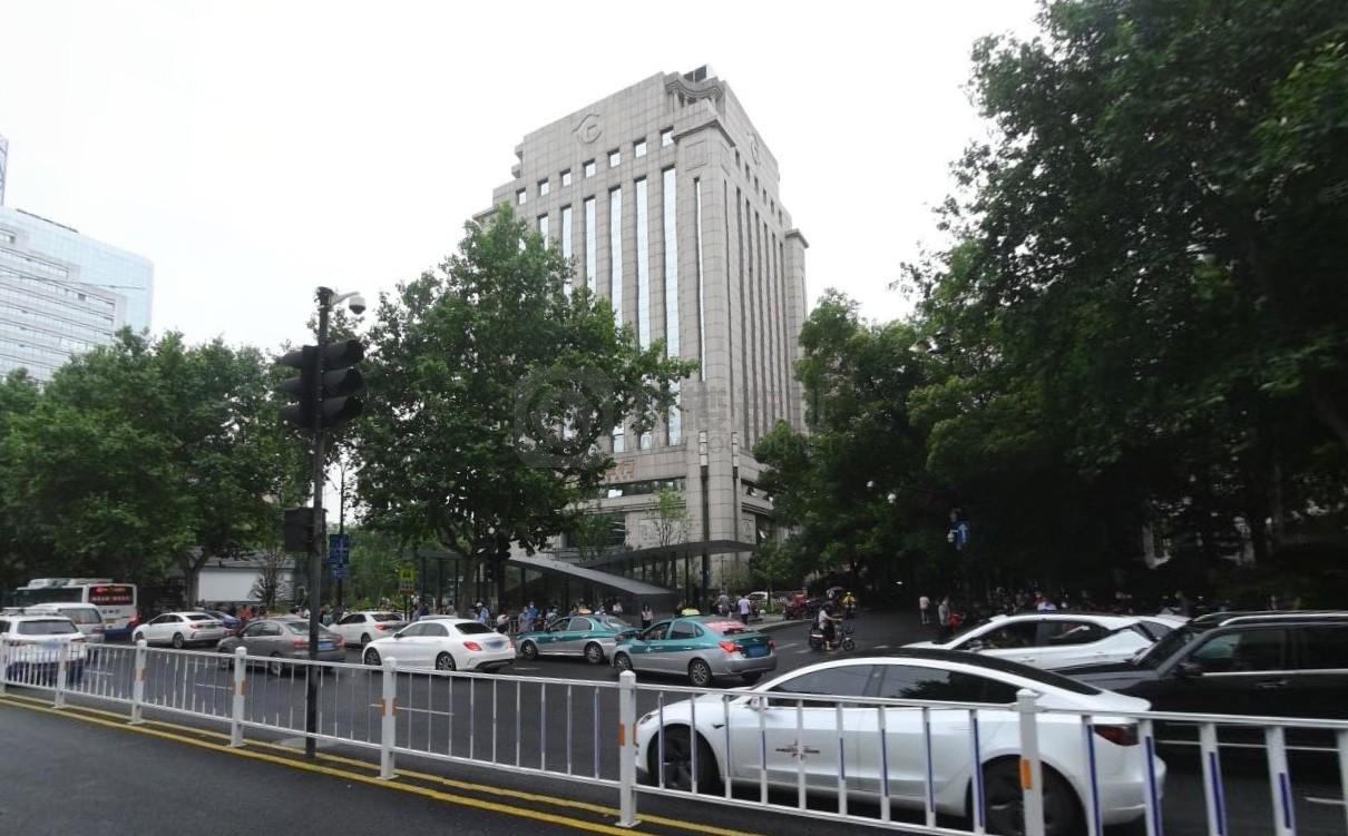 华夏银行大楼673平米办公室出租