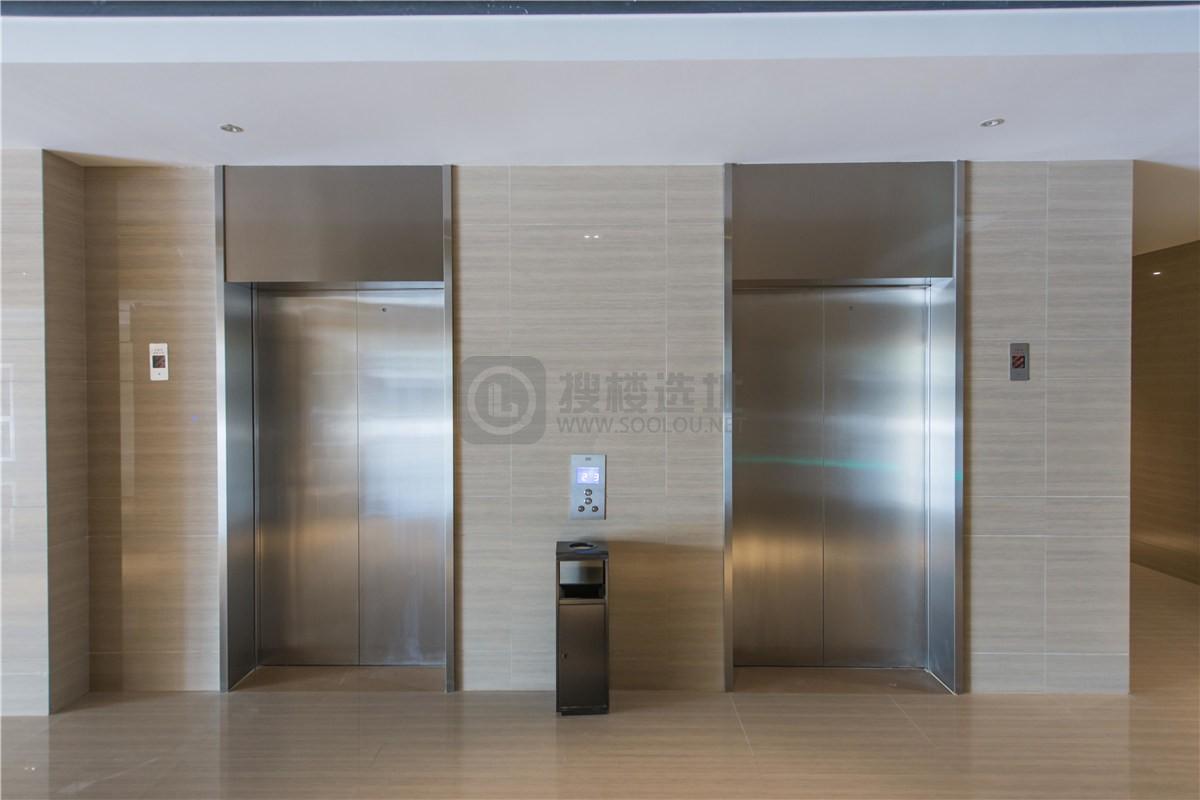 杭州印电梯间