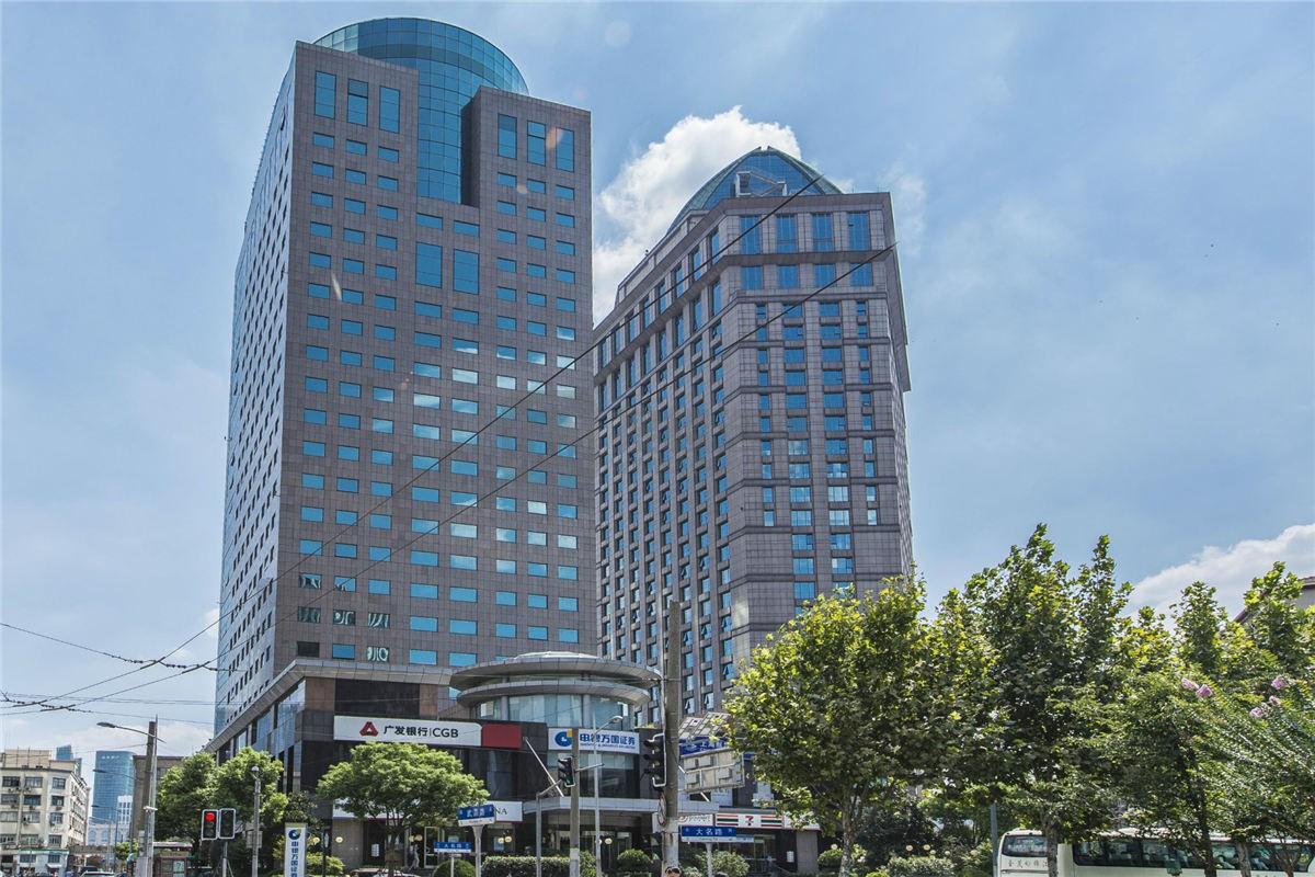上海滩国际大厦126平米办公室出租