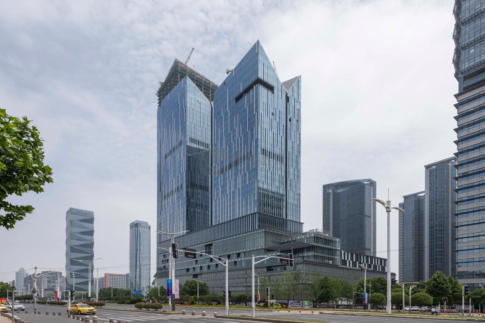 南京国金中心(新鸿基IFC)300平米办公室出租